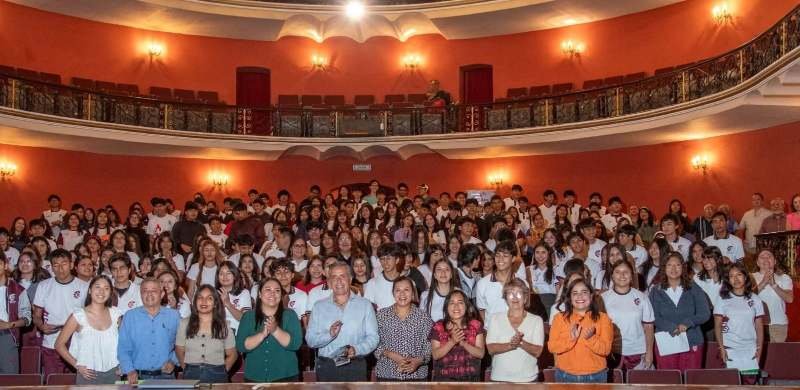 INVITAN A ESTUDIANTES A SER LÍDERES FRENTE AL CAMBIO CLIMÁTICO
