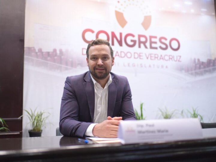 INCOMPLETO, TRÁMITE DE COSOLEACAQUE PARA DONAR TERRENO A FAVOR DE ESCUELA