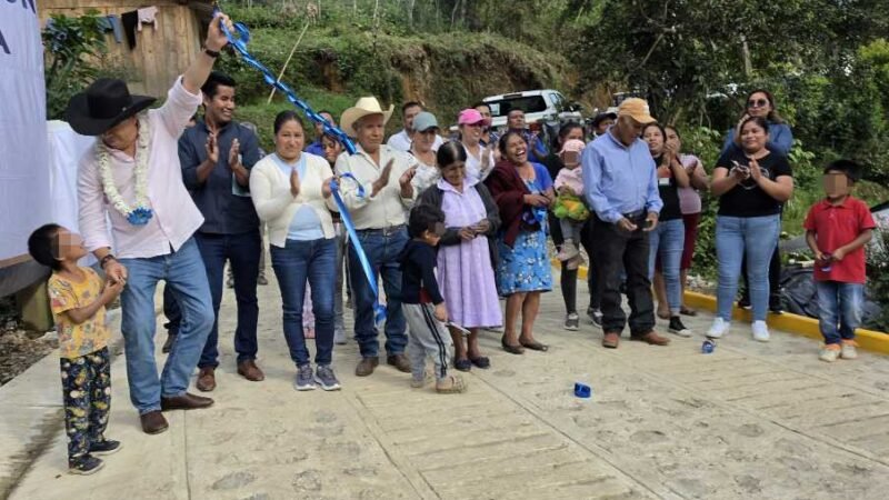 ALCALDE DE HUATUSCO INAUGURA OBRAS EN TEPAMPA