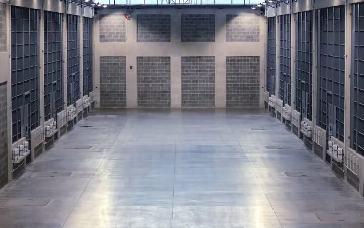 COSTA RICA INAUGURA MEGACÁRCEL INSPIRADA EN LA DE BUKELE