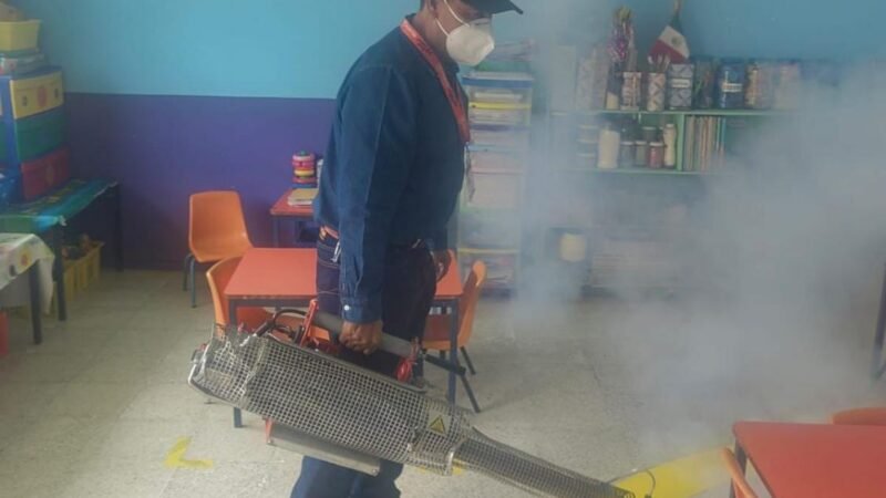FUMIGAN MAS ESCUELAS DE FORTÍN
