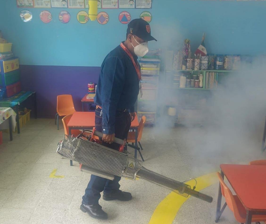 FUMIGAN MAS ESCUELAS DE FORTÍN