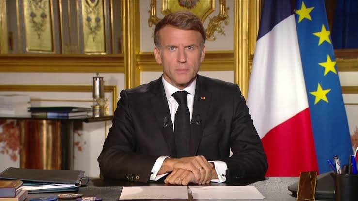 MACRON PROMETE SER “INFLEXIBLE” ANTE LA VIOLENCIA TRAS DISTURBIOS EN FRANCIA