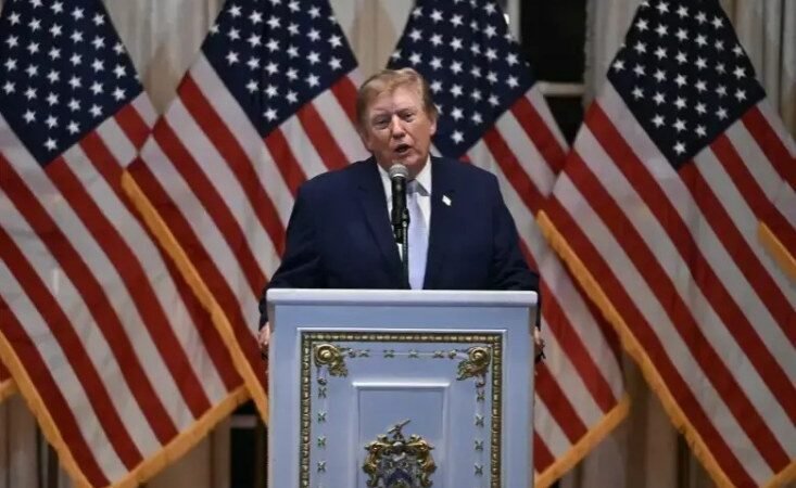 TRUMP ASEGURA QUE “TIENE DERECHO” A UN TERCER MANDATO