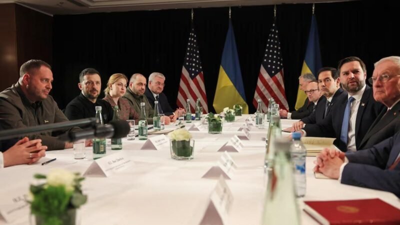 ZELENSKY ANUNCIA REUNIÓN CON ESTADOS UNIDOS Y RUSIA; SERÁ EN NOVIEMBRE