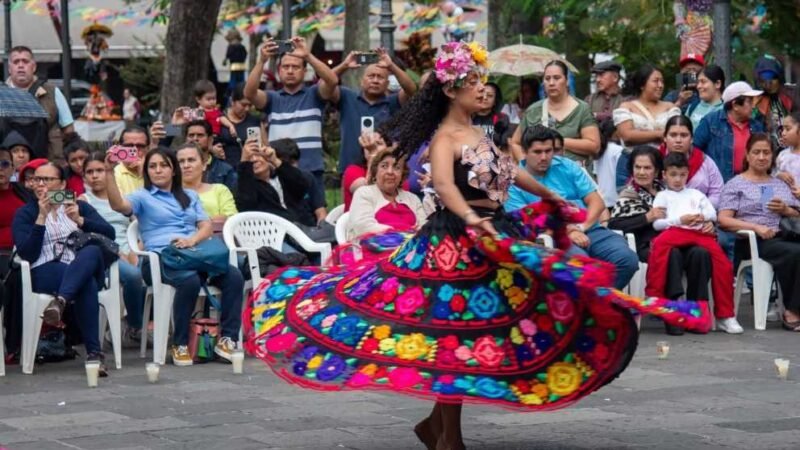 INAUGURAN EL FESTIVAL “CATRINAS, COLOR Y TRADICIÓN” EN CÓRDOBA