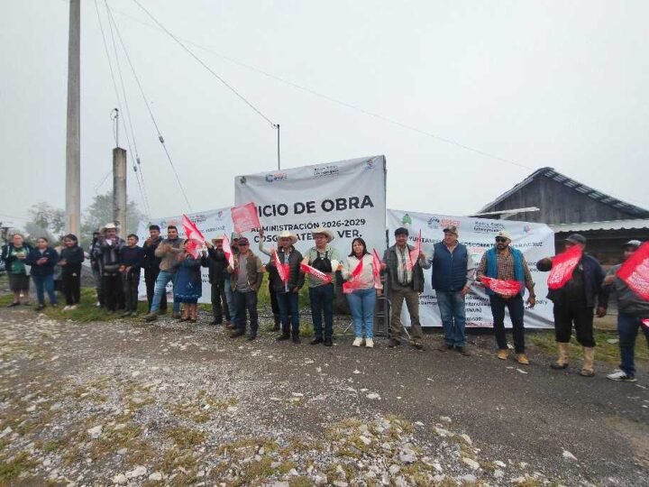 ALCALDE DE COSCOMATEPEC PONE EN MARCHA DOS OBRAS EN MAPULIXHUATLA