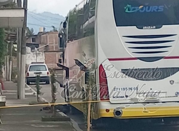 MUERE TALACHERO APLASTADO POR AUTOBÚS