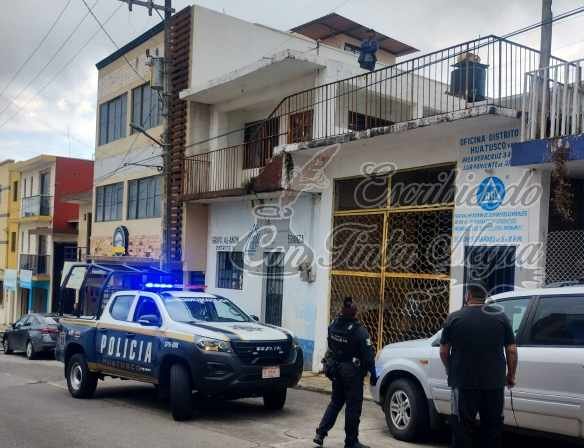 RESCATAN A HOMBRE QUE DEAMBULABA EN AZOTEA DE VIVIENDA