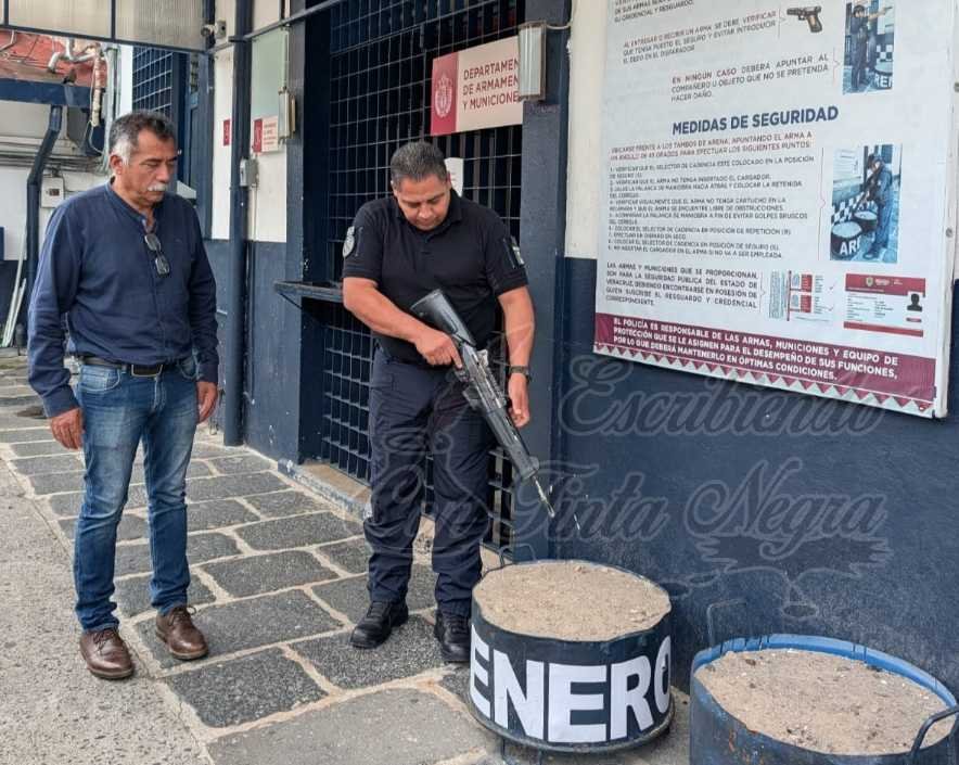 POLICÍA DE TOMATLÁN RECIBE ARMAMENTO